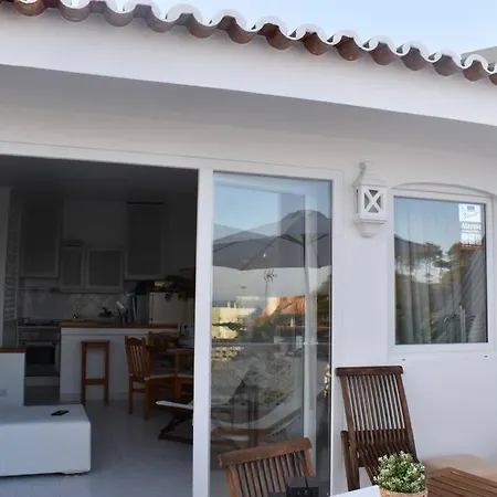 Varanda O Mar Apartment *